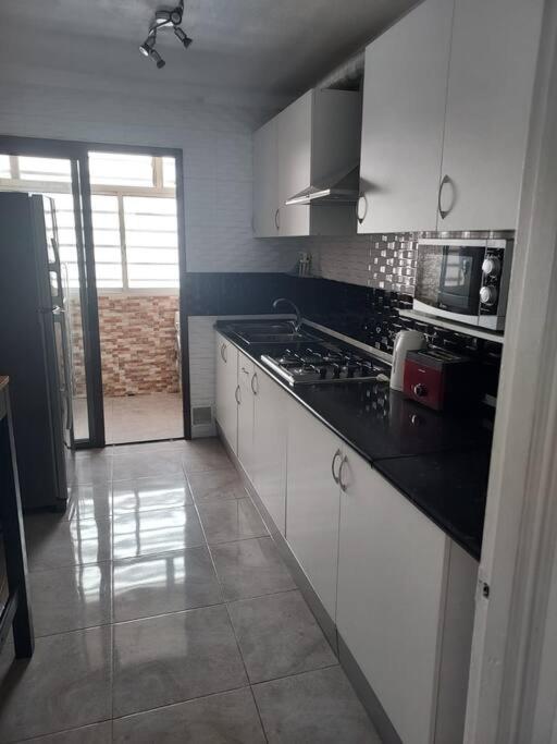 Apartamento En Palmeras Del Sur 아데제 외부 사진